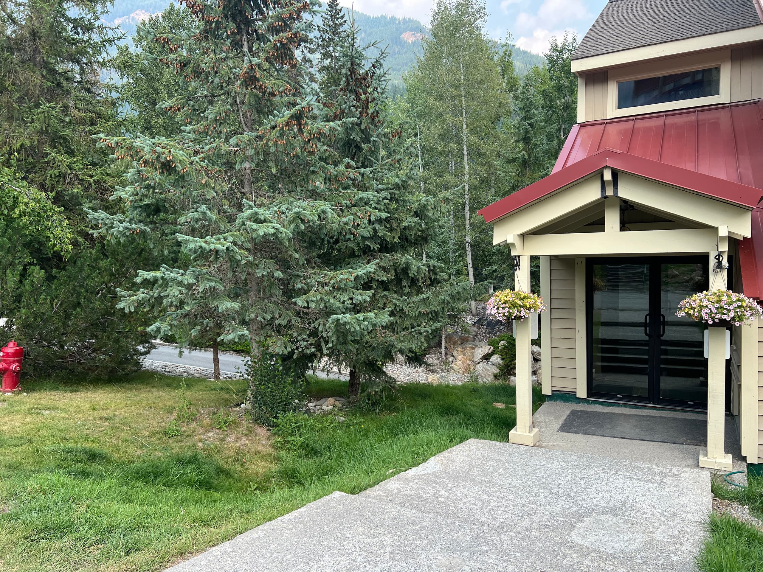 2 BDRM | Toby Creek Lodge | Great Location - Photo 26