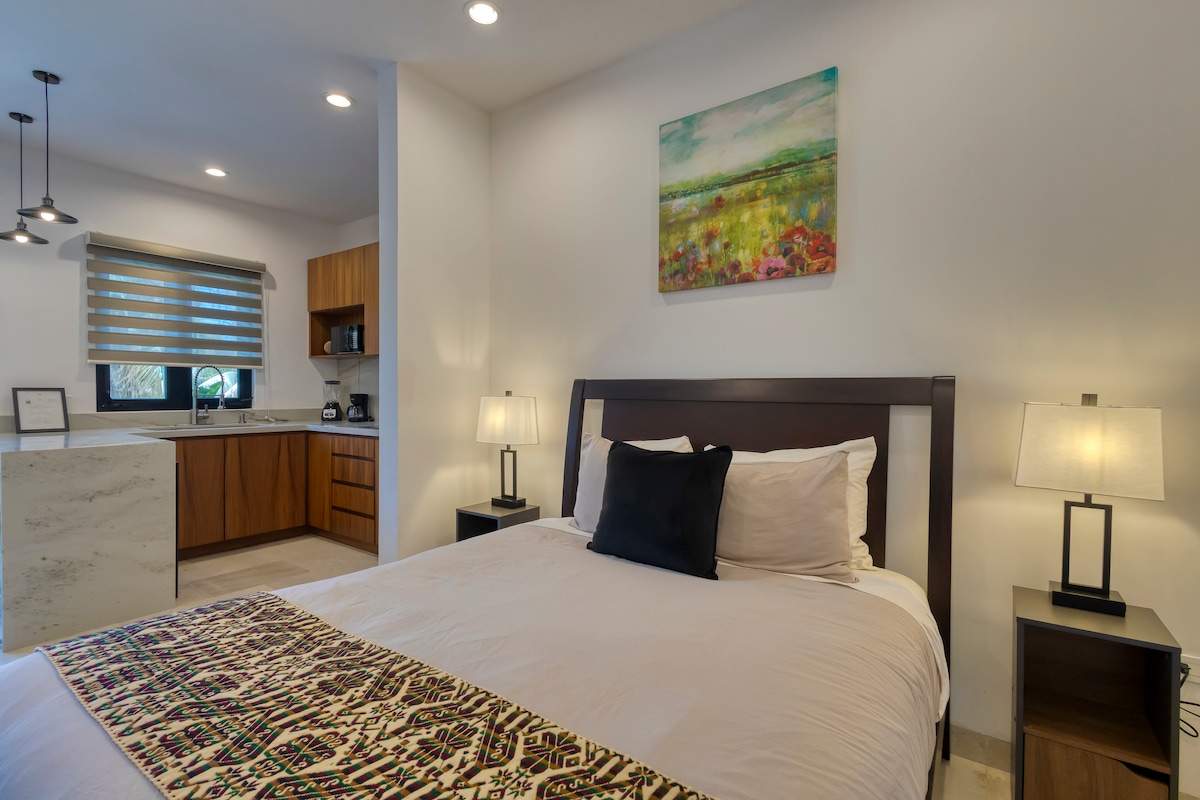 Meditation Haven: 1BR Home - Choya