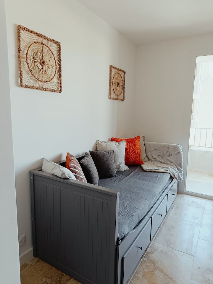 Studio Vue Mer Avec Terrasse - Le Castellet