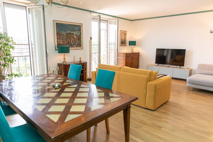 Stefania’s Luxury Apartment