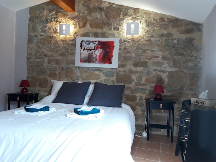 საძინებელი 1