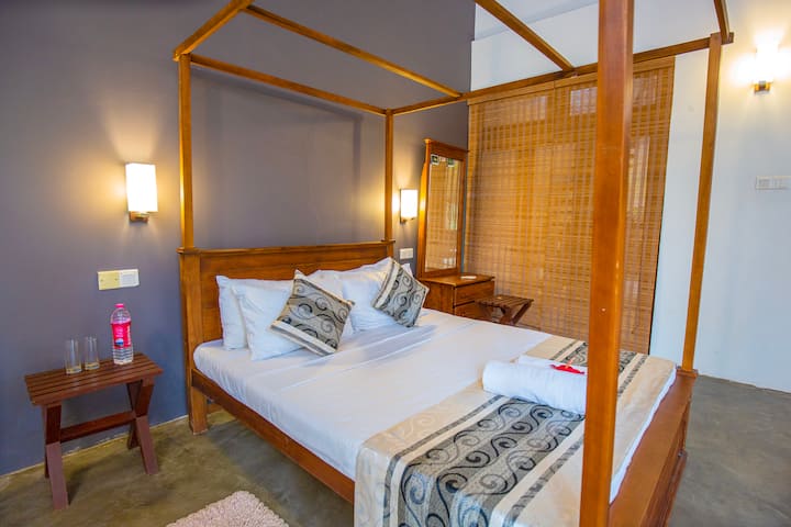 საძინებელი 1