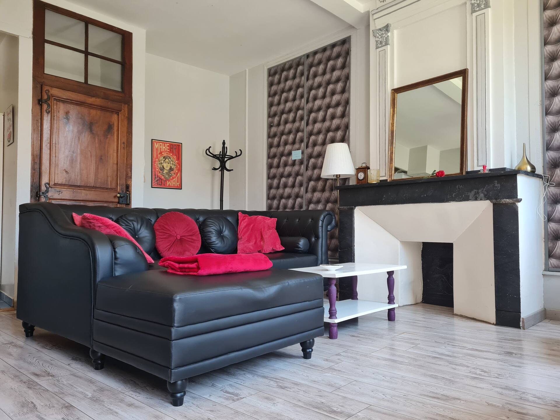 The Belle Époque • Bright and not overlooked • Downtown