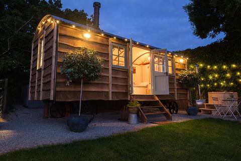 Skylark Luxury Shepherd's Hut