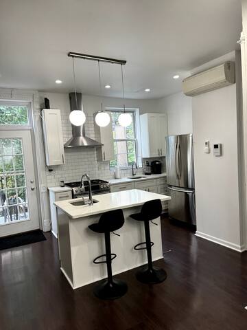 Charming Central Brooklyn Brownstone gallery image 3