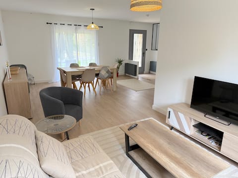 La Dinière – Quiet – Garden – 15 min from Futuroscope