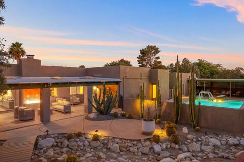 Luxurious Golf Course Retreat w/Guest House Epic