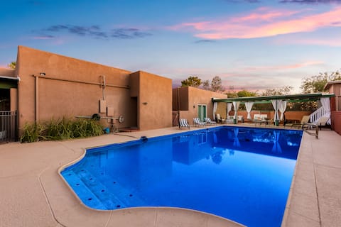Luxurious Golf Course Retreat w/Guest House Epic