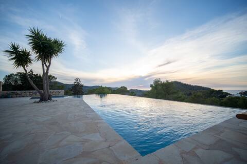 Can Pla Roig vista mar & sunset