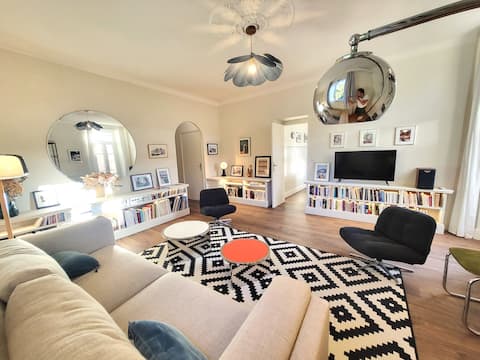 Top Airbnb: Families/Conventions, Center, 106 m², Terrace, Garage in Cannes