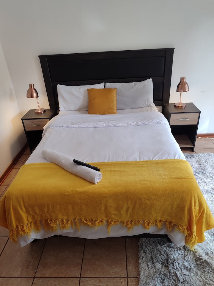 Cosy Self-catering Bachelor Apartment - Louis Trichardt