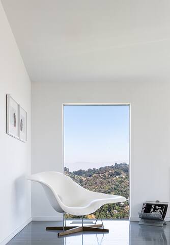 $4M Luxury Hollywood Hills Modern Sunset Views gallery image 5