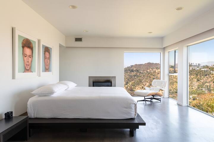 $4M Luxury Hollywood Hills Modern Sunset Views gallery image 2