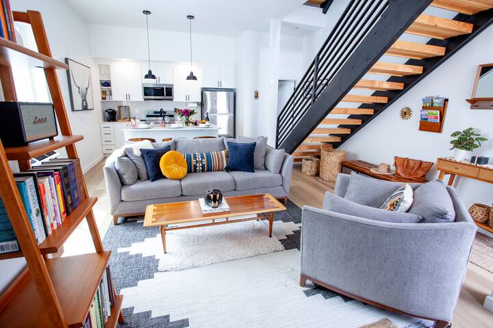 New 3 Story Condo w/ Balcony | Heart of Kerns Dist