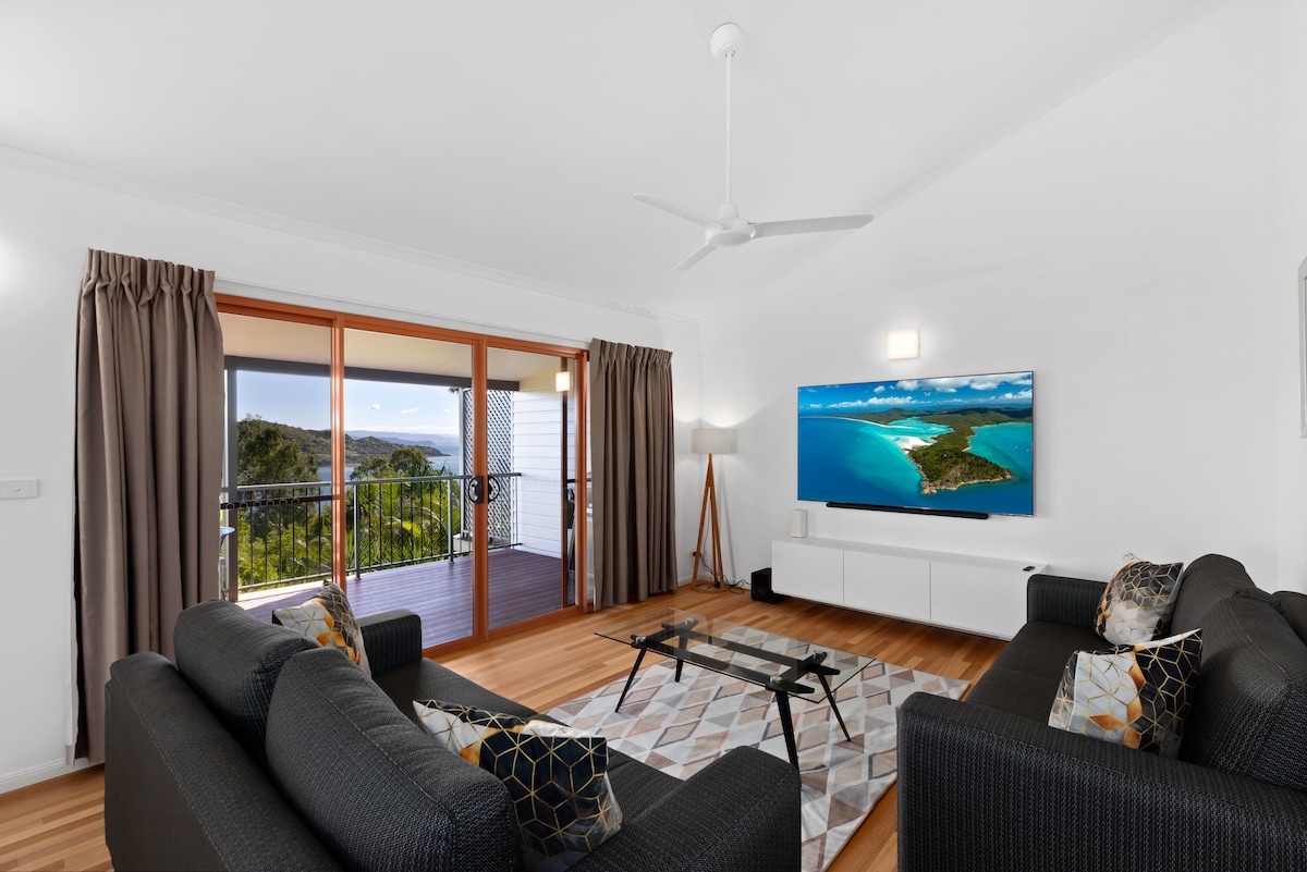 Popular Airbnb listing: Heliconia Grove 9 by HIHA in Whitsundays