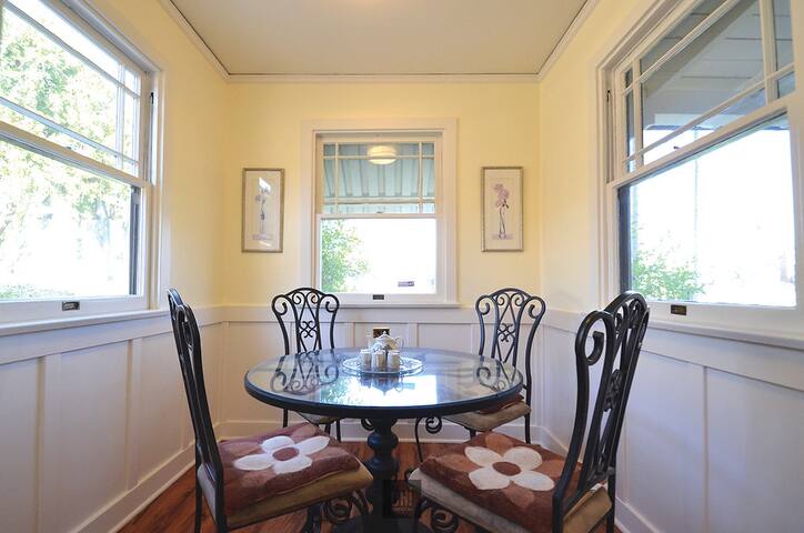 Charming！single house 3b2b in San Marino gallery image 5