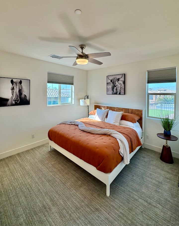 საძინებელი 2 (მე‑2 სართული / საწოლი 193×203 სმ) 