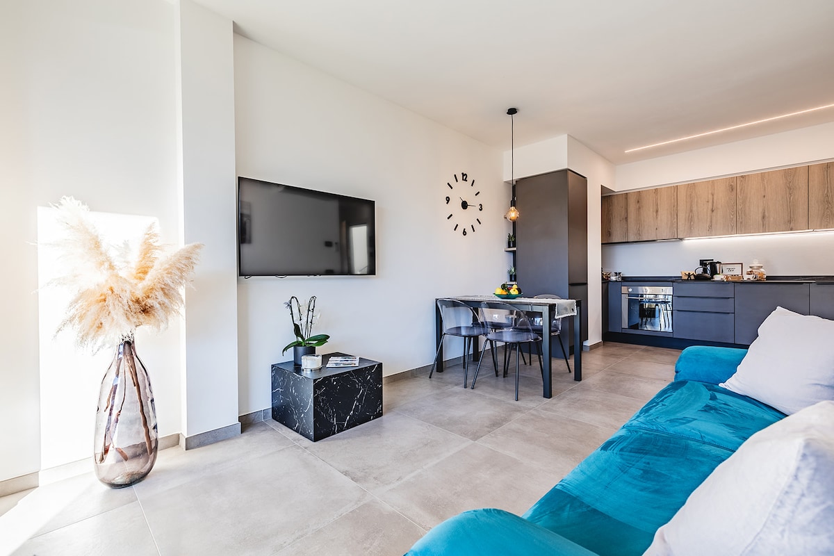 Top Airbnb: ELVY | Brione Apartment in Arco