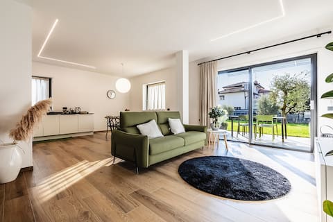 Top Airbnb: ELVY | Garden Suite a Arco