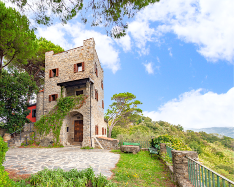 Torre degli Scipioni, historic villa above Lerici.