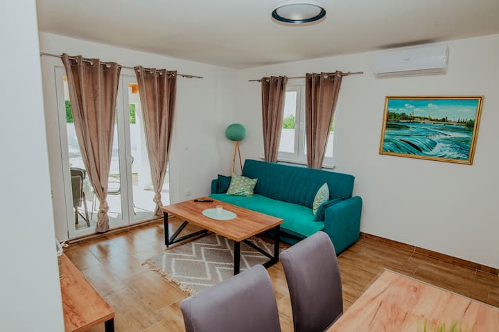 მისაღები ოთახი