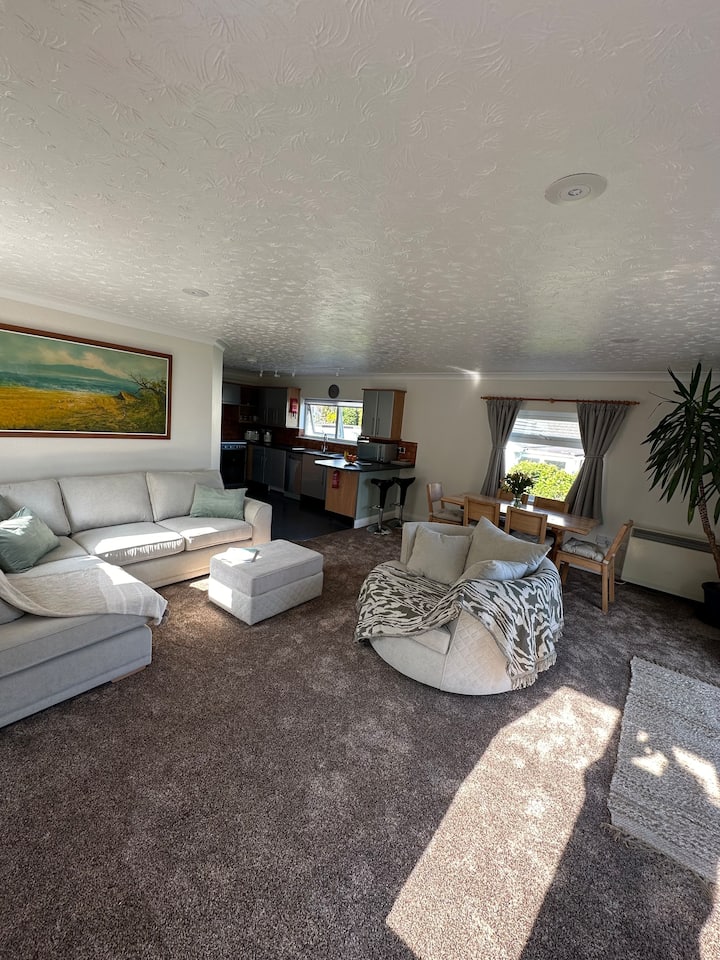 Seaview Apartment In Portloe. - Pendower Beach
