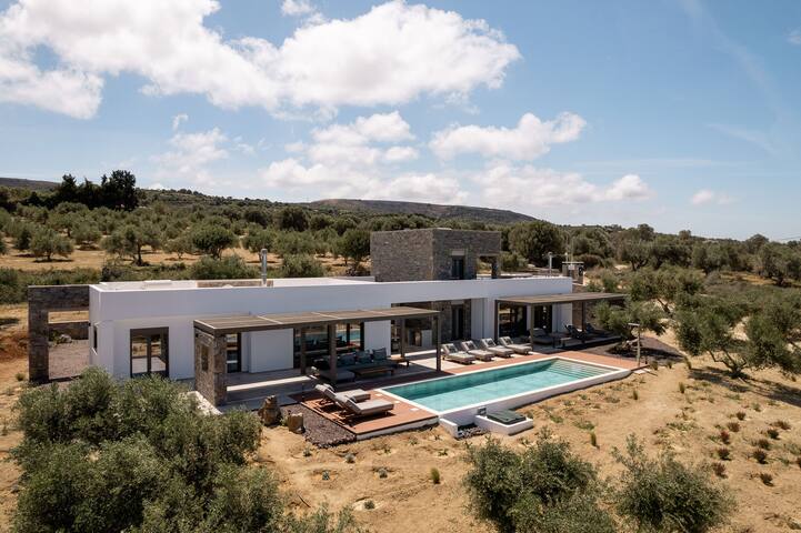 Porto Cali, Earthy Elegance in Timeless Nature gallery image 4