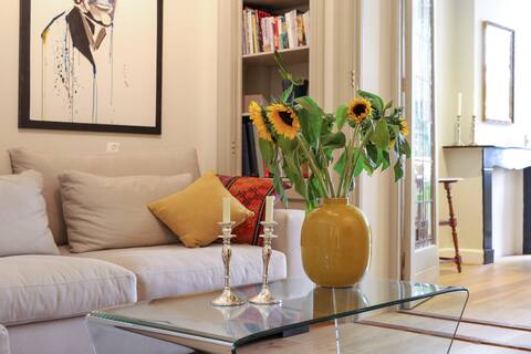 Successful Airbnb property: Beautiful Apartment in the Center of Amsterdam in Frederik Hendrikbuurt