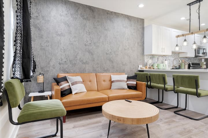 Stylish Cozy Boho • 10 Min To Downtown • Sleeps 5 - Oak Park, IL