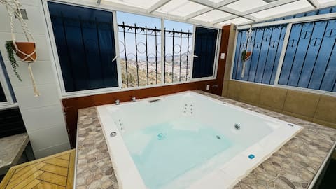 House and Cabin with Panoramic View, Jacuzzi and Bar