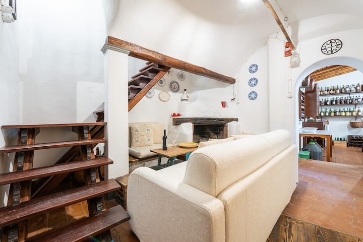 L'antica Taverna Del Palazzo Santa Caterina - Cala Gonone