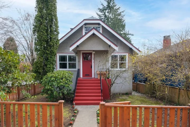 Charming Home Across From A Park In Vancouver - Vancouver