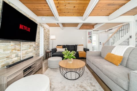 Top Airbnb: Le Misco | Spa&BBQ | Sauna/Pool | AC | Mt St-Anne in Beaupré