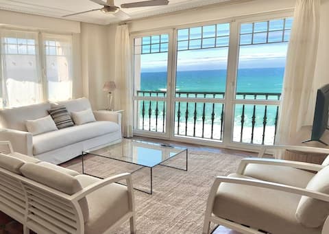Beach front luxury apartment
