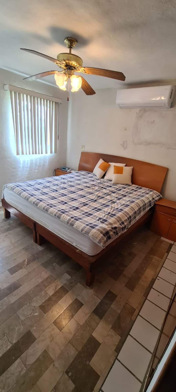 საძინებელი 1