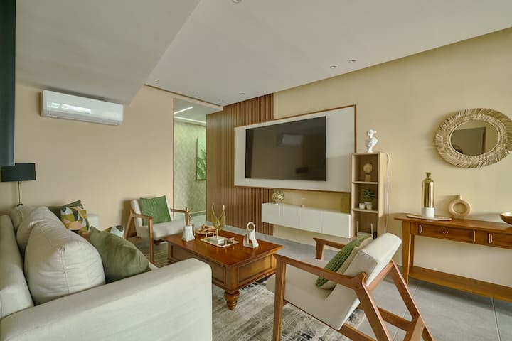Outstanding Central, Spacious, Pool, Gym - Santo Domingo