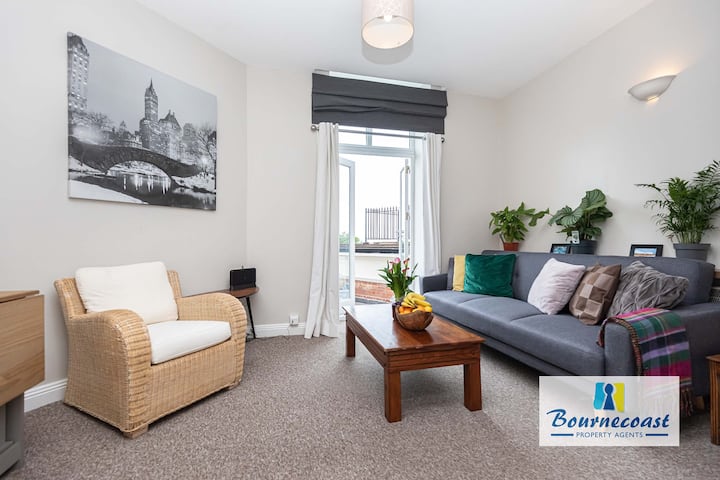 Bournecoast: Roof Terrace-gym-sea Glimpses- Fm977 - Boscombe