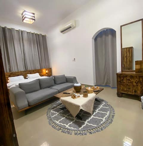 Al Jimi house boho studio