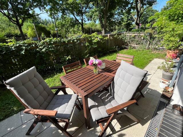 Stadtwohnung mit grünem Ausblick gallery image 3