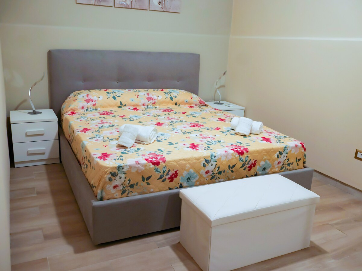 საძინებელი 1