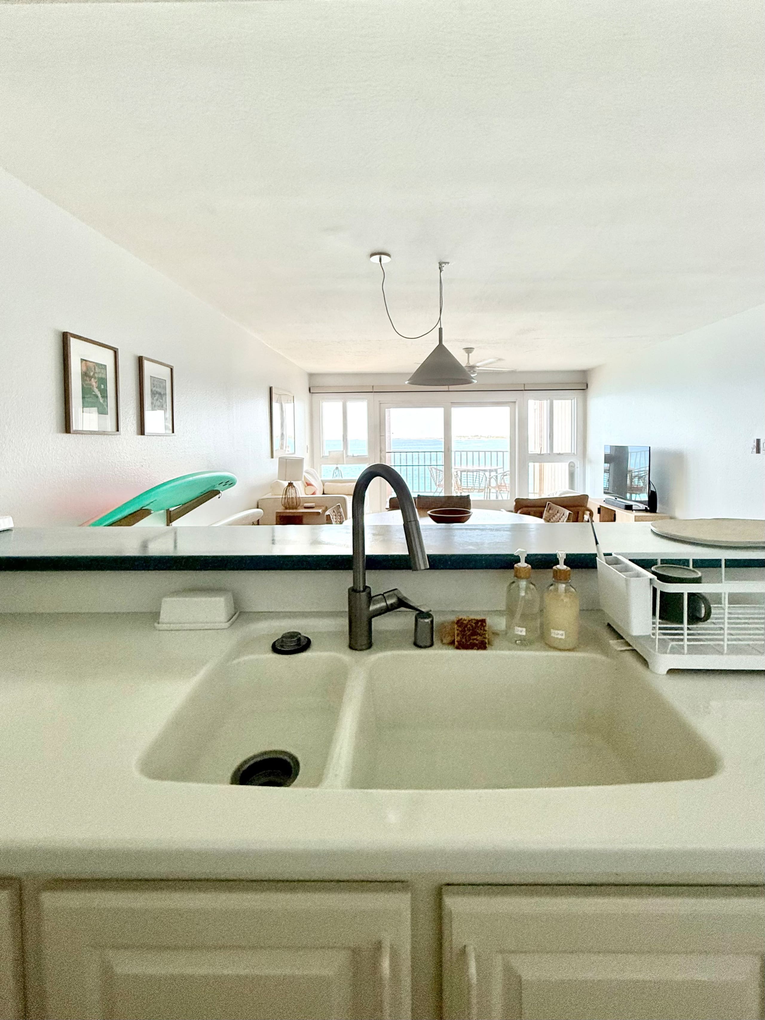 180° Ocean View with AC, see Wildlife from Lanai - Image 9