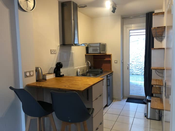 Studio Centre Ville Et Terrasse - Romans-sur-Isère