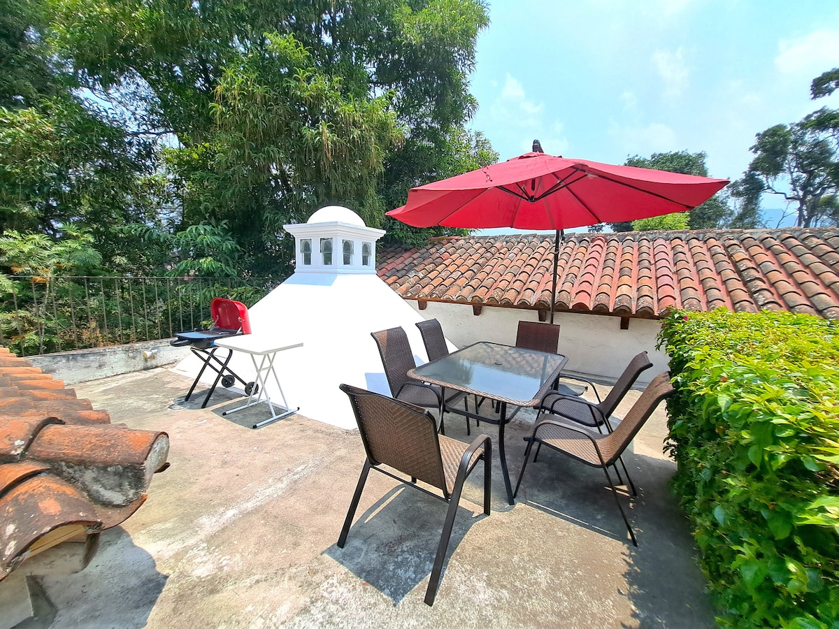 Casa Los Nazarenos Antigua — 4 bedroom vacation rental in Antigua Guatemala