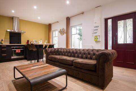 Beautiful 4 bedroom hyper-centre