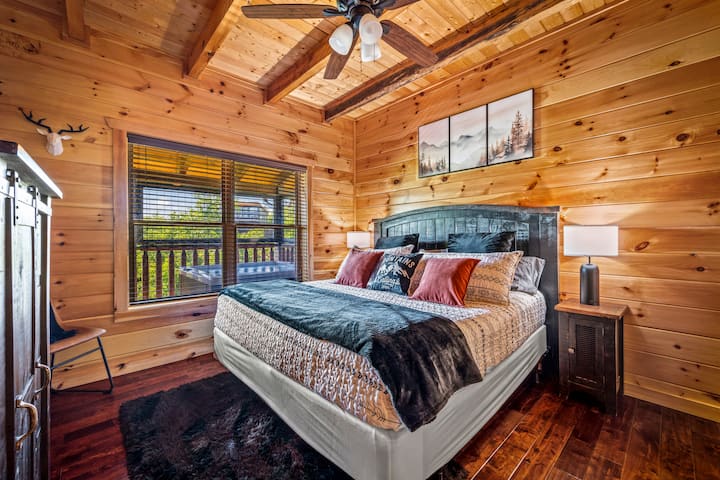 (Quarto no segundo andar) Cama king