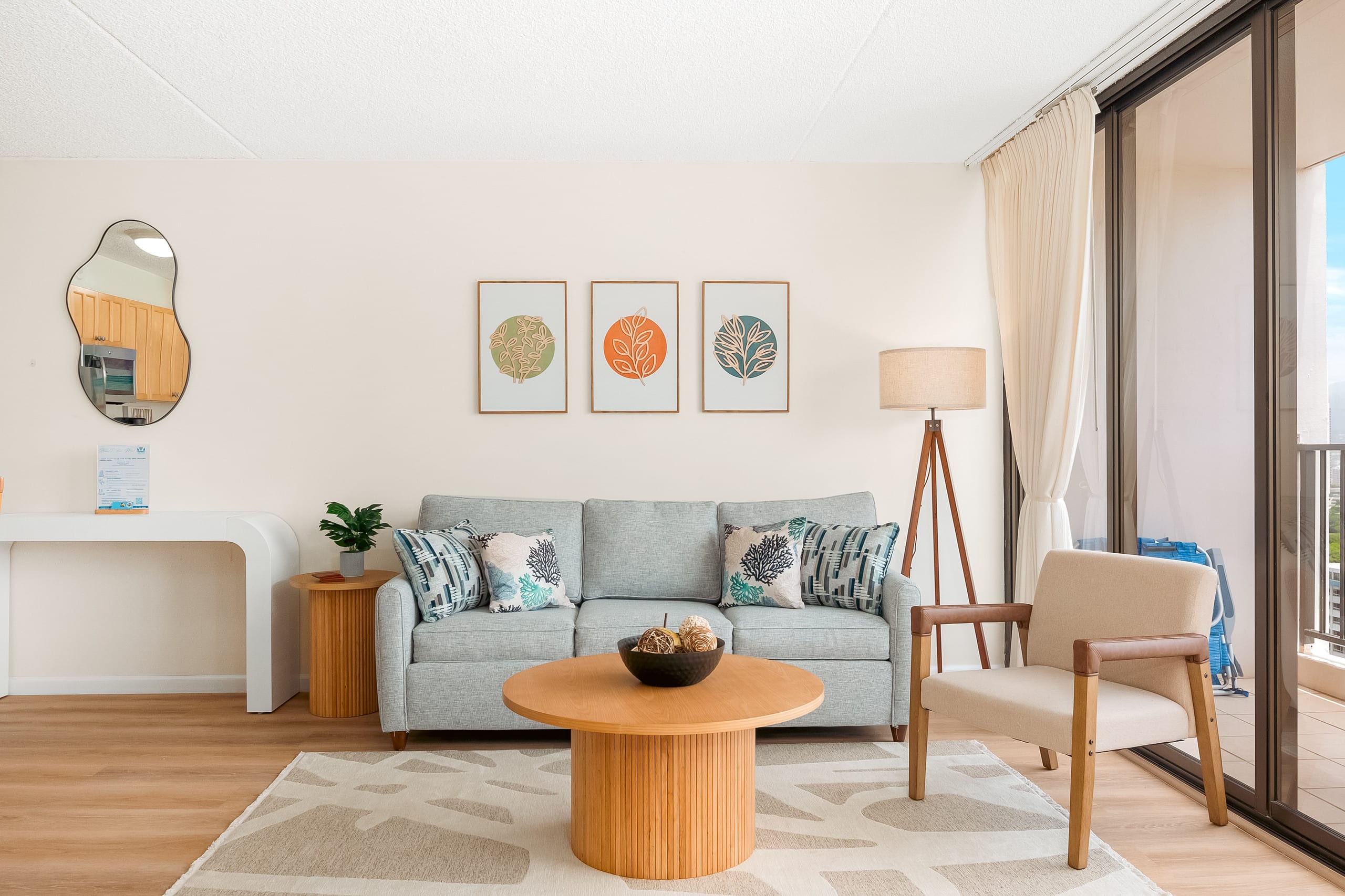 Condo in Honolulu · ★4.94 · 1 bedroom · 2 beds · 1 private bath - Image 5