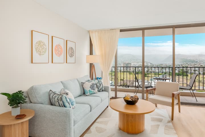 Waikiki Condo W/ Private Lanai, Views & Beach Gear - Honolulu