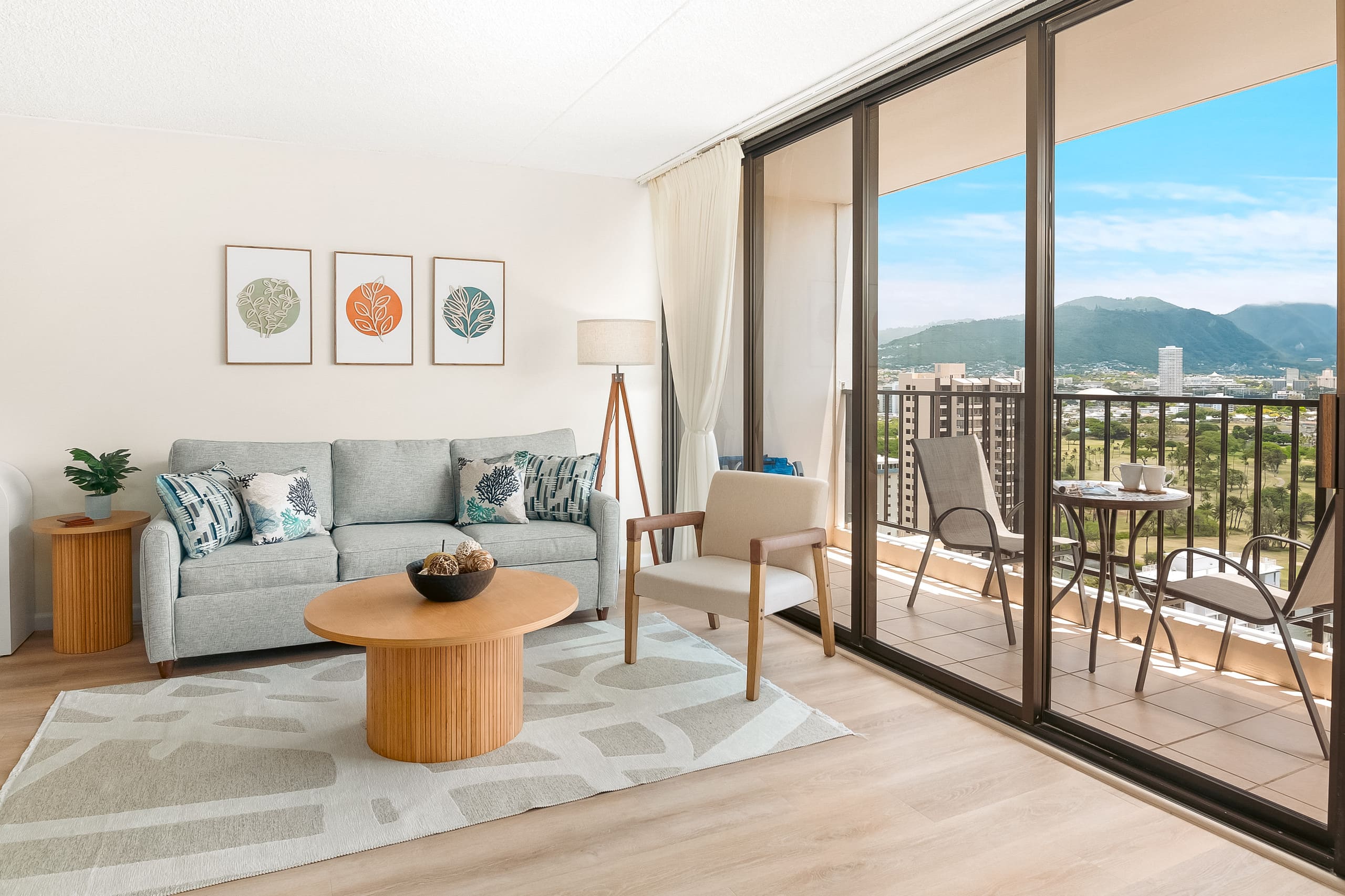 Condo in Honolulu · ★4.94 · 1 bedroom · 2 beds · 1 private bath - Image 6