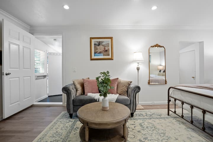 Stanford&caltrain! King Bed! Quiet Private Cottage - Palo Alto, CA