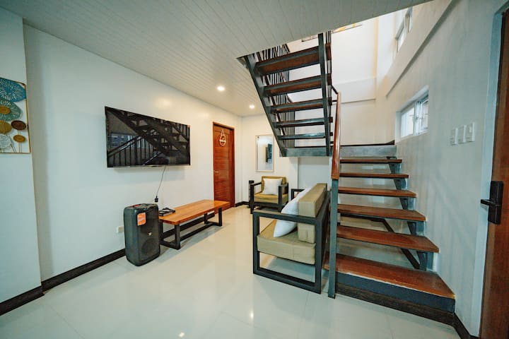 Tagaytay Twin Residences / Plunge Pool (J&j Place) - Tagaytay